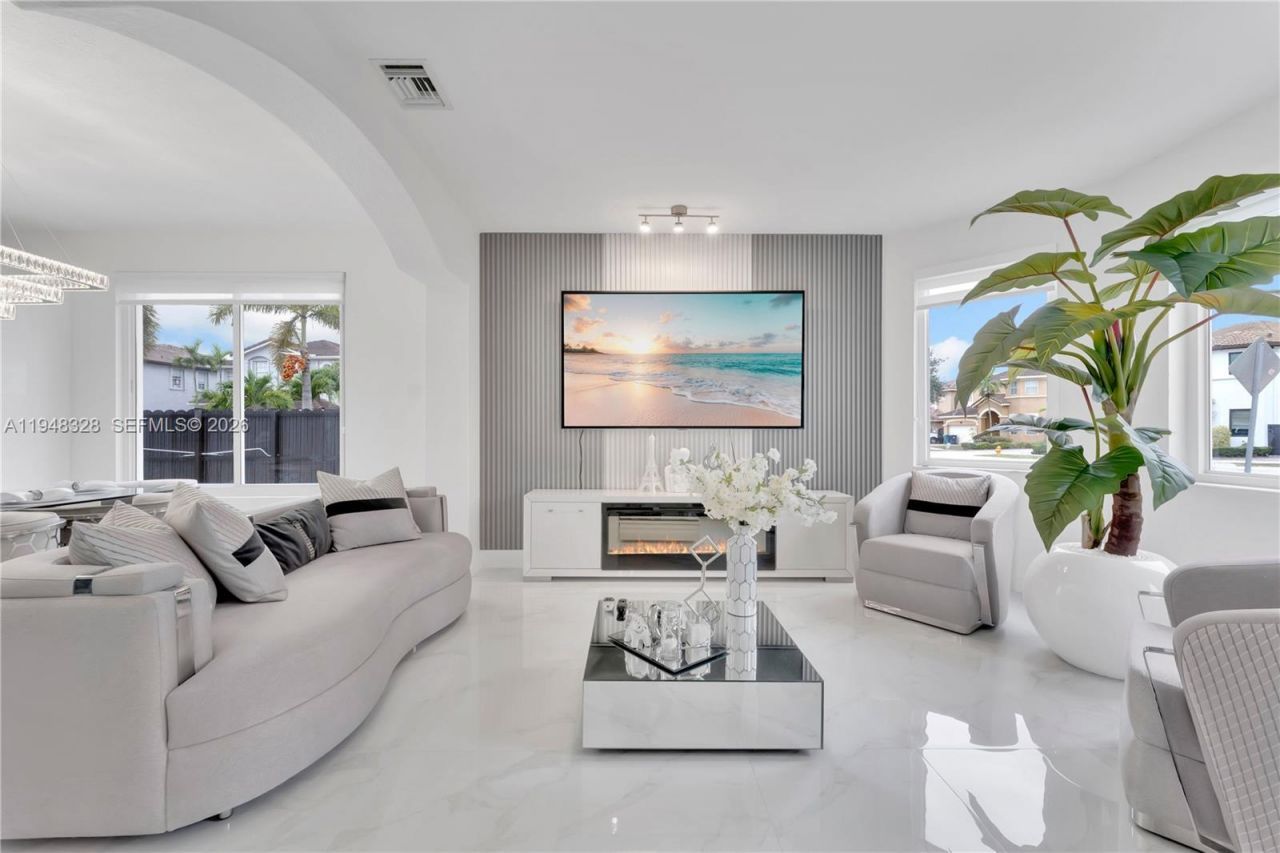 14452 SW 10th St, Miami, FL 33184 Photo