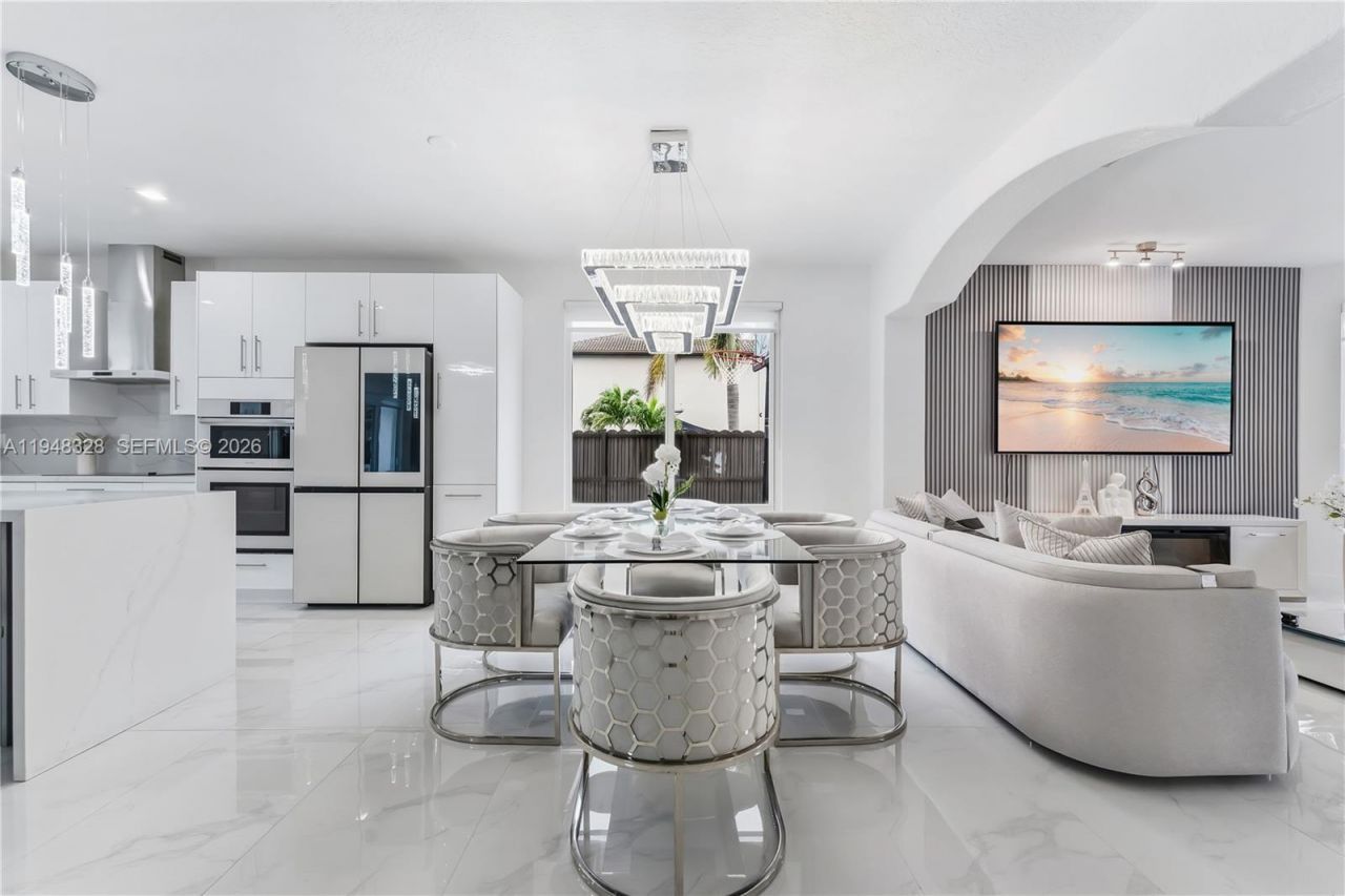 14452 SW 10th St, Miami, FL 33184 Photo