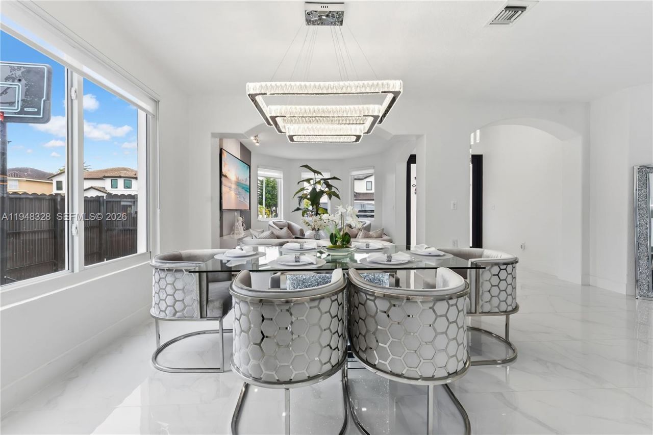 14452 SW 10th St, Miami, FL 33184 Photo