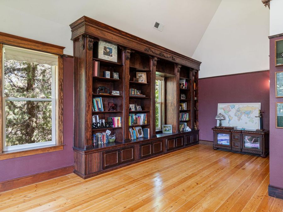 Property Image 31