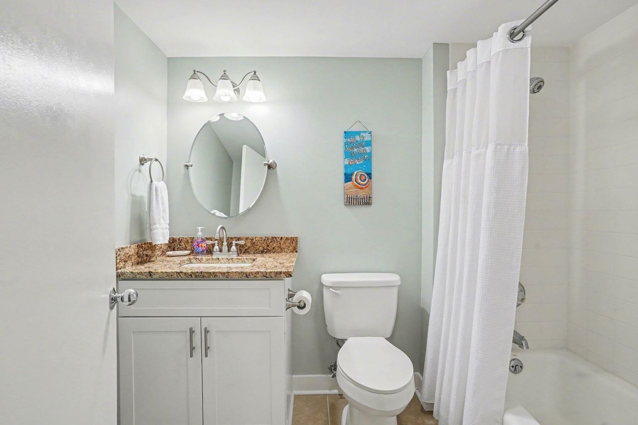 9840 Queensway Blvd. Photo 18