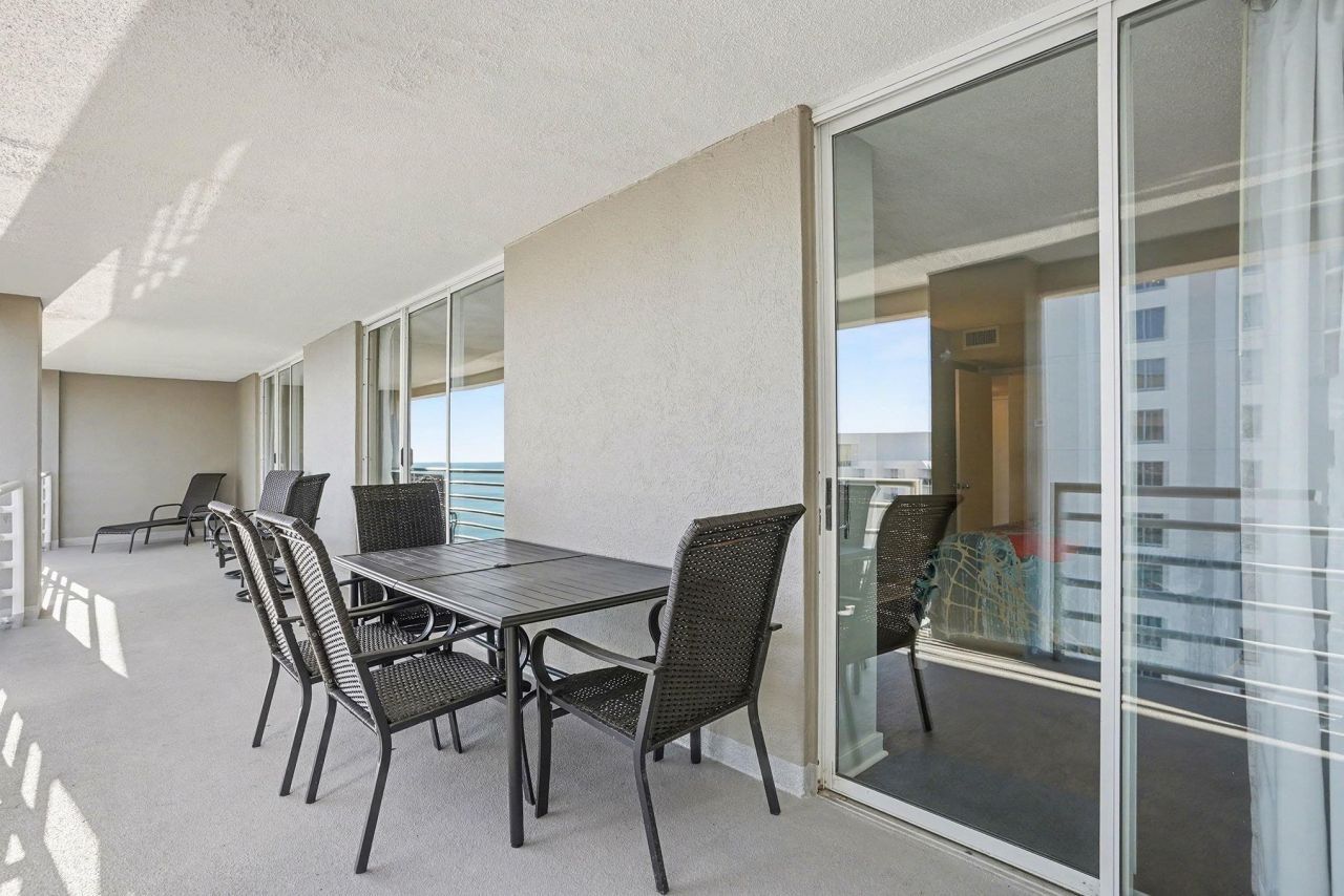 9840 Queensway Blvd. Photo 21