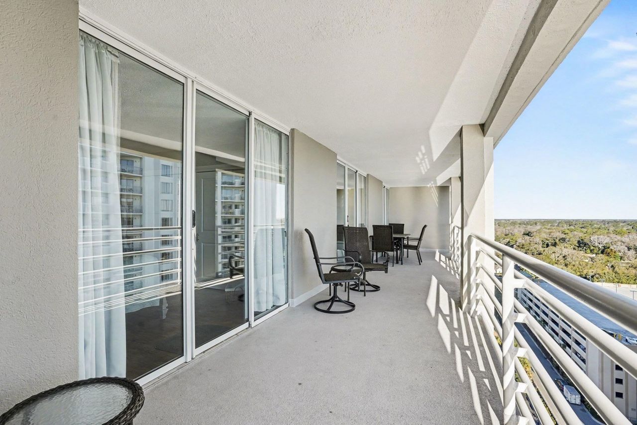 9840 Queensway Blvd. Photo 22