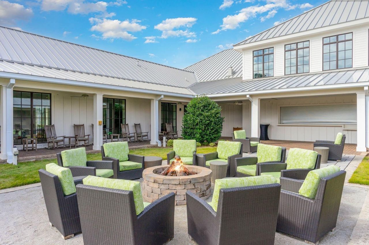 9840 Queensway Blvd. Photo 32