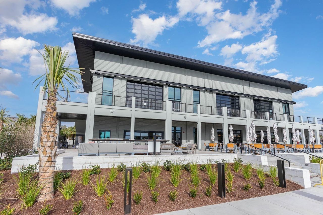 9840 Queensway Blvd. Photo 33