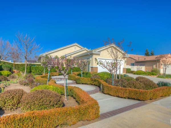 13408 Limestone Falls Drive, Bakersfield, CA 93306