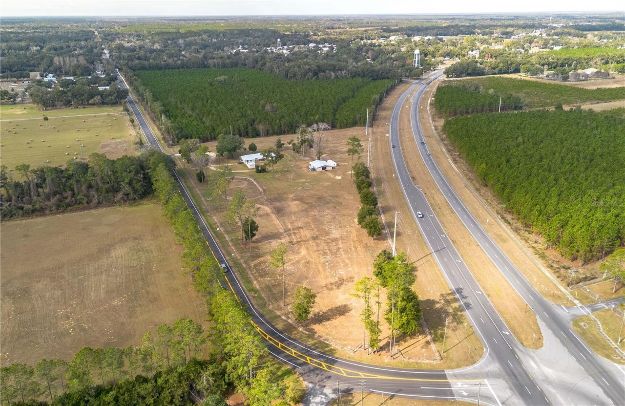 1415 SE 4th Avenue, Chiefland, FL 32626 Photo