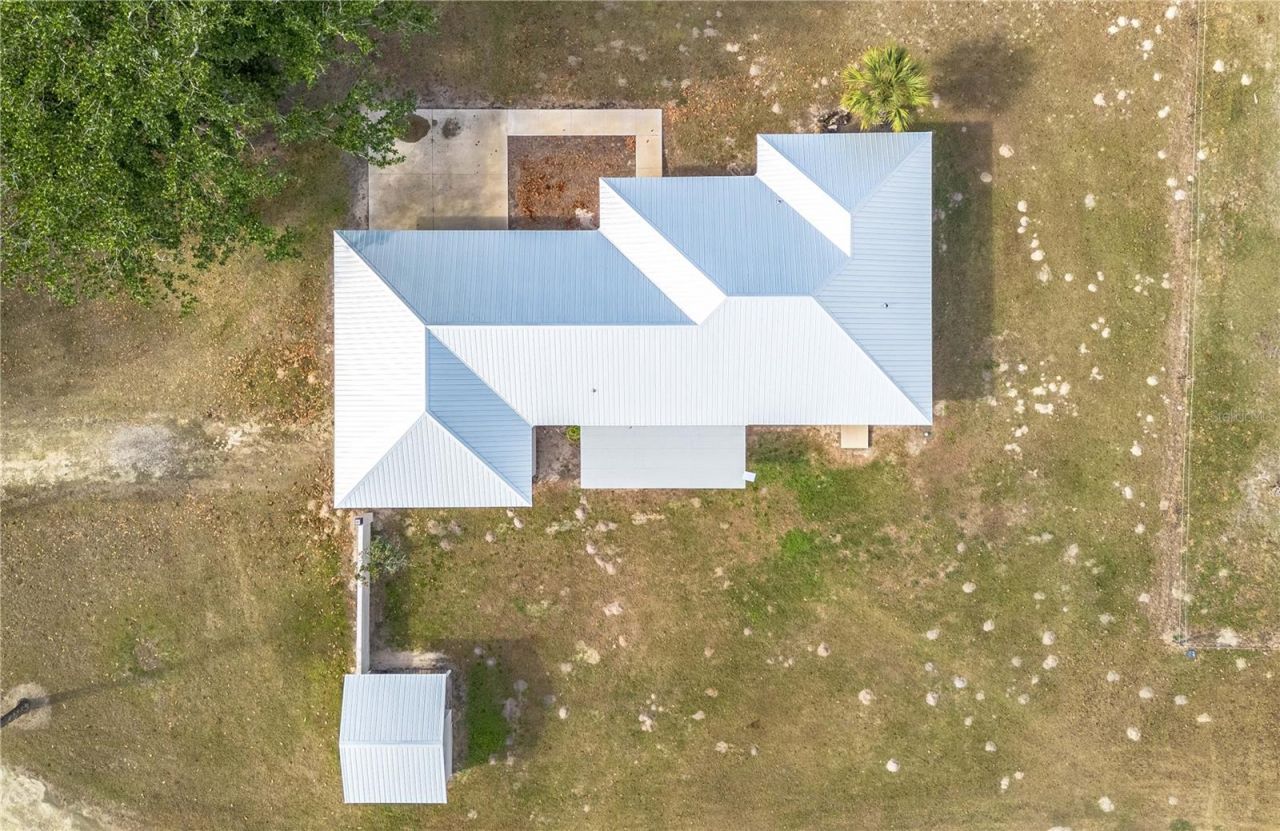 1415 SE 4th Avenue, Chiefland, FL 32626 Photo