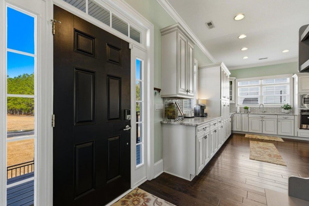 228 Wahee Pl. Photo 2