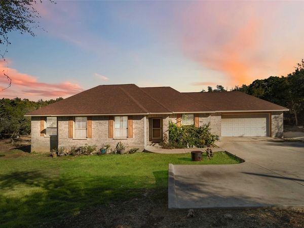 1193 Persimmon PASS, Fischer, TX 78623