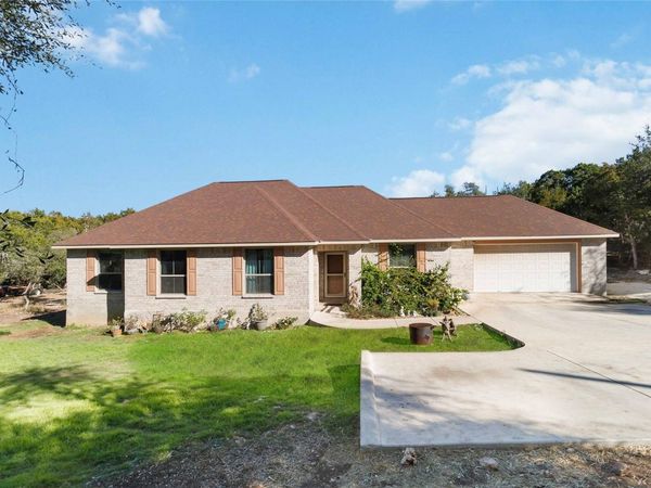 1193 Persimmon PASS, Fischer, TX 78623