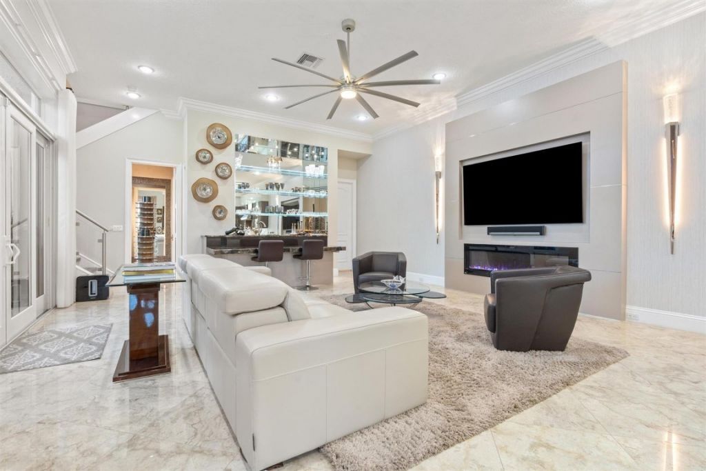 580 Carrot Wood Terrace, Plantation, FL 33324 Photo