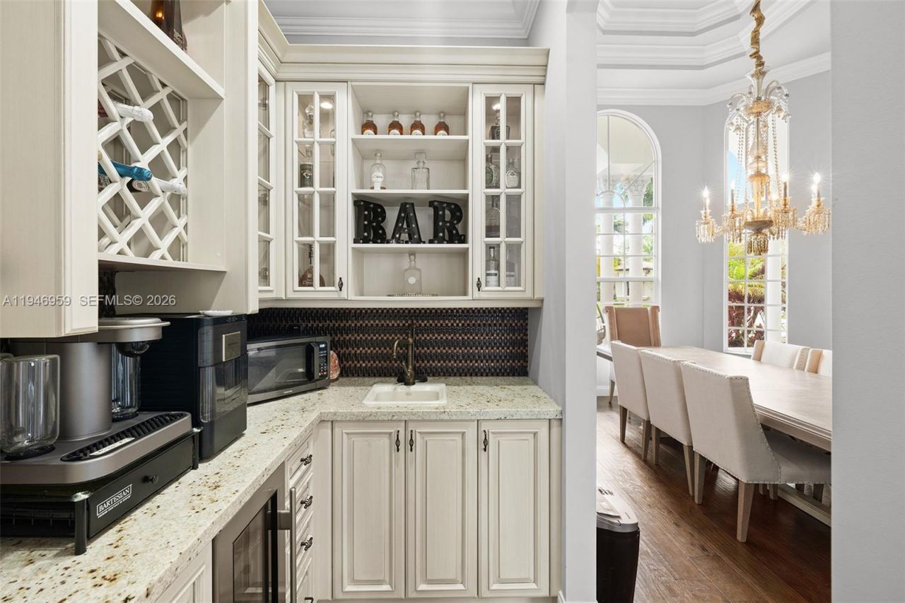 12401 N Stonebrook Cir, Davie, FL 33330 Photo