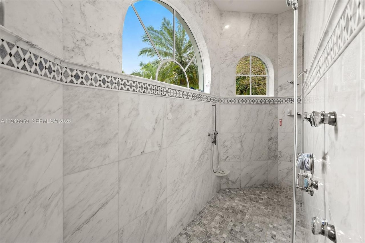 12401 N Stonebrook Cir, Davie, FL 33330 Photo