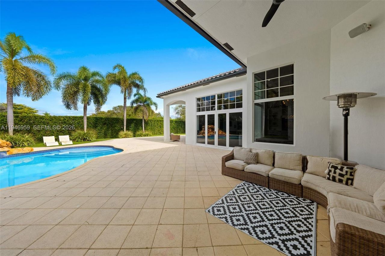 12401 N Stonebrook Cir, Davie, FL 33330 Photo