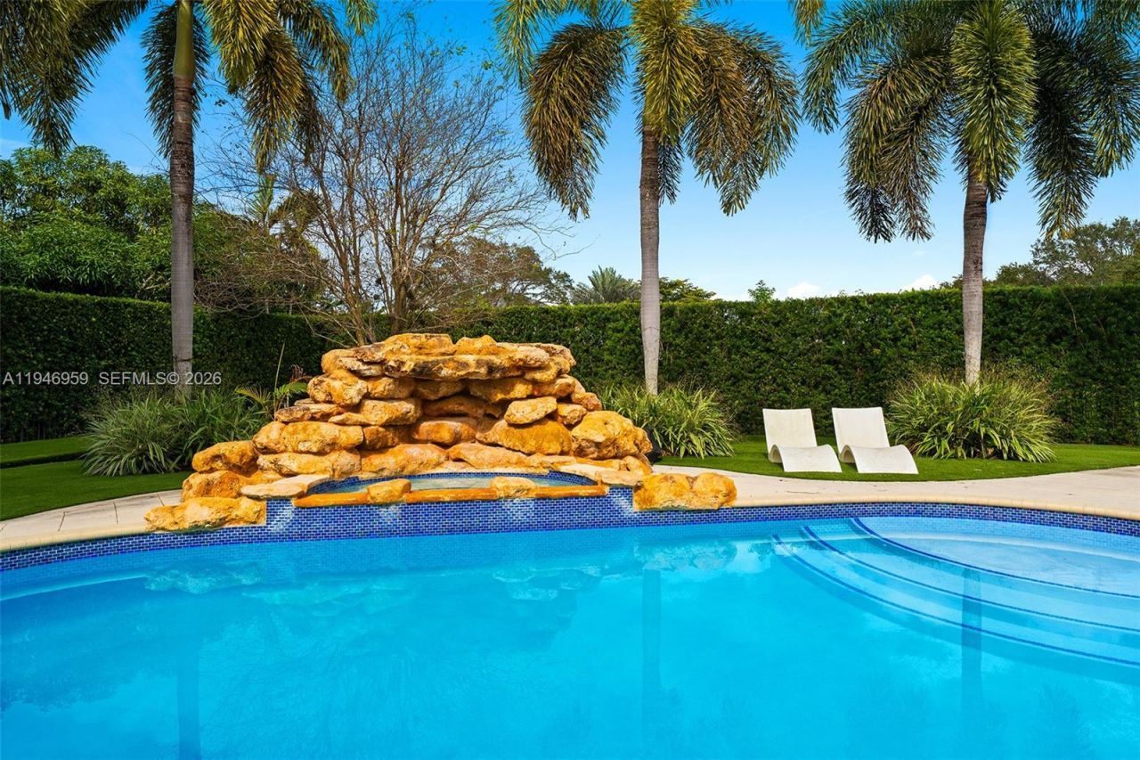 12401 N Stonebrook Cir, Davie, FL 33330 Photo