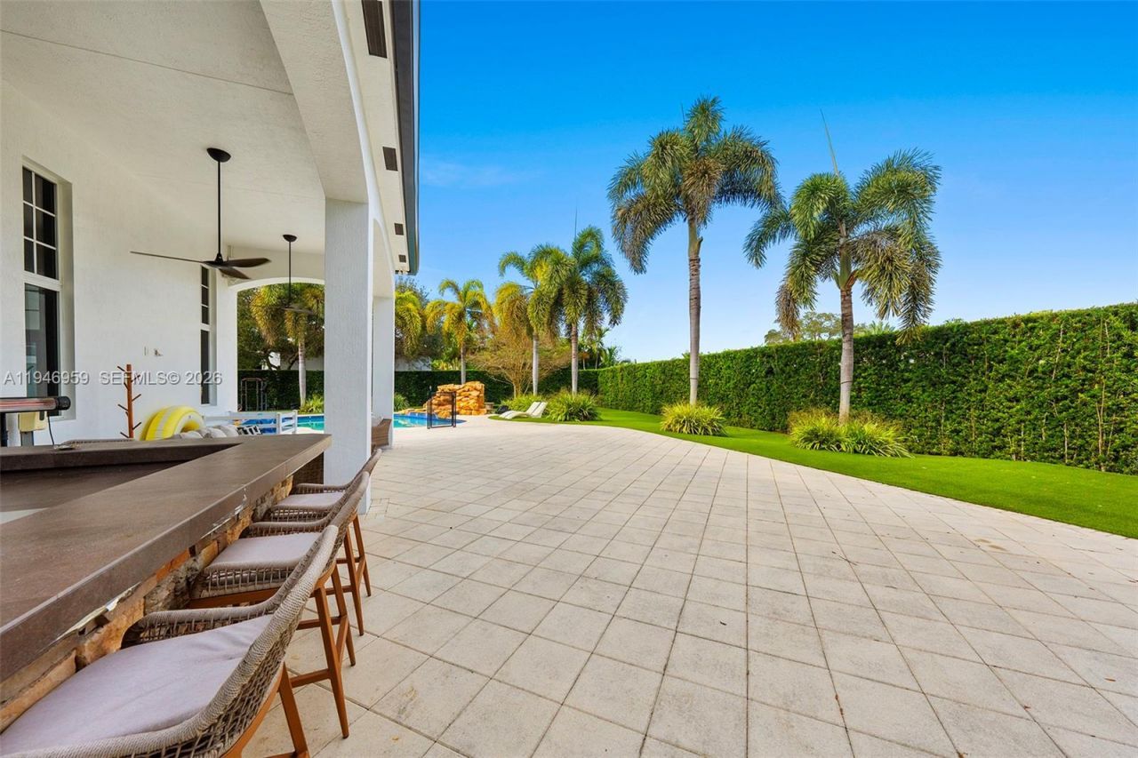 12401 N Stonebrook Cir, Davie, FL 33330 Photo