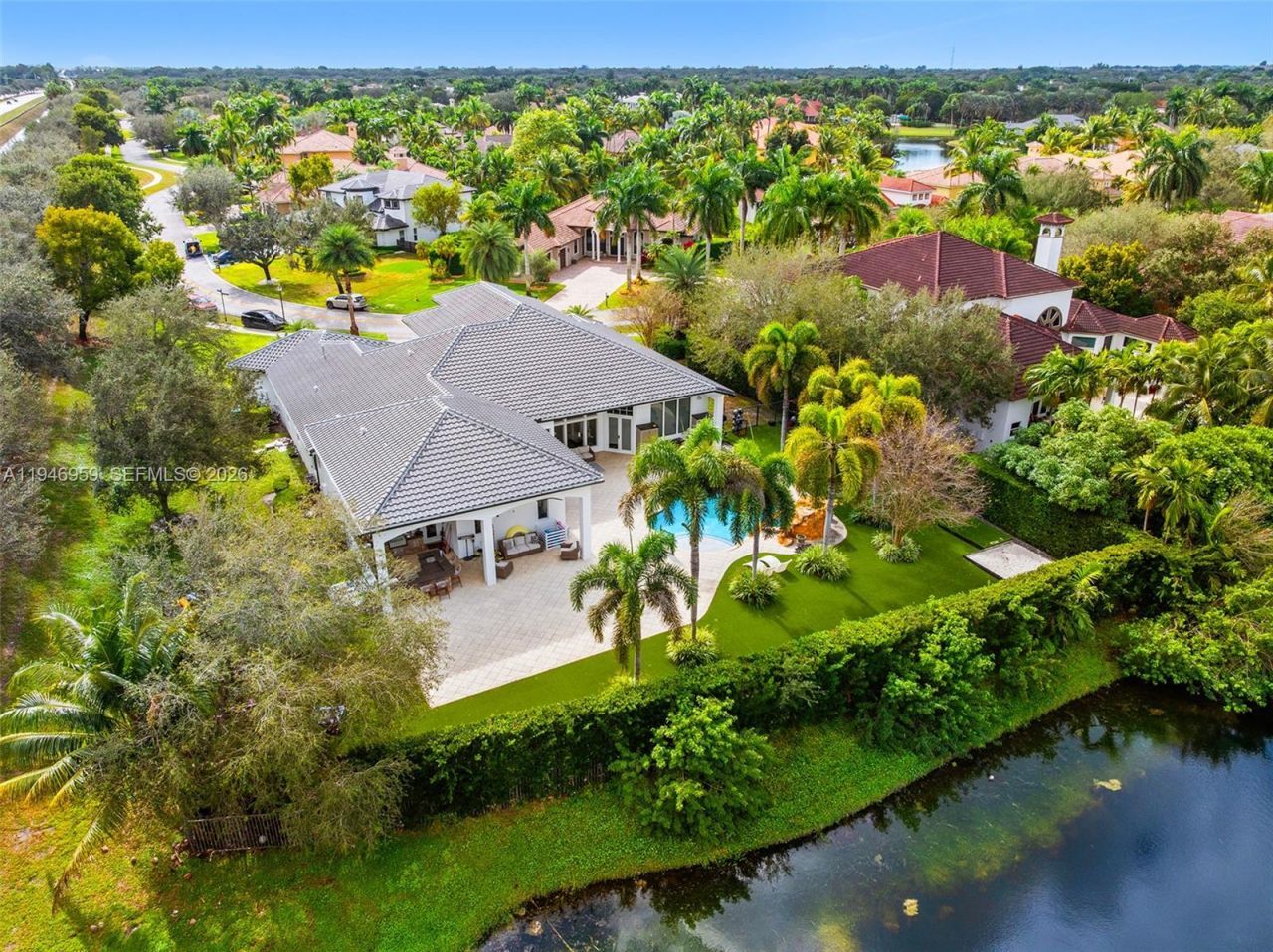 12401 N Stonebrook Cir, Davie, FL 33330 Photo