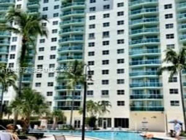 19390 Collins Ave, Unit 219, Sunny Isles Beach, FL 33160