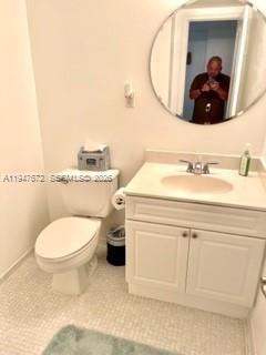 19390 Collins Ave, Unit 219, Sunny Isles Beach, FL 33160 Photo