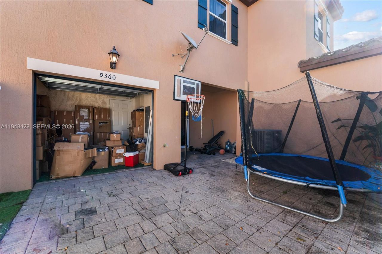 9360 SW 171st Ct, Miami, FL 33196 Photo