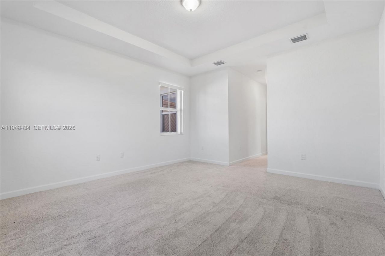 2405 NW 131st Cir , Miami, FL 33167 Photo