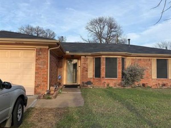 1117 Victoria, Bellmead, TX 76705