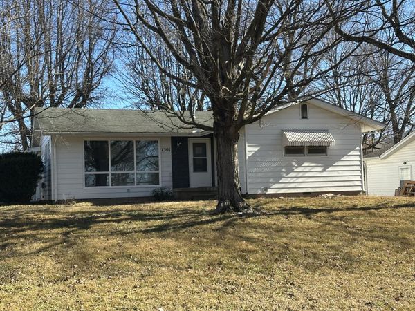 1301 Benton Avenue, Neosho, MO 64850
