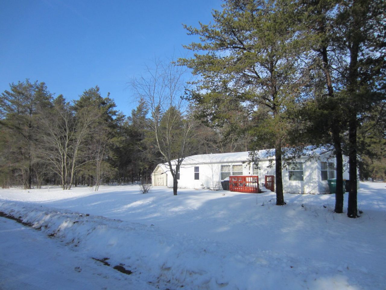 111 Anna Avenue, Roscommon, MI 48653 Main Photo