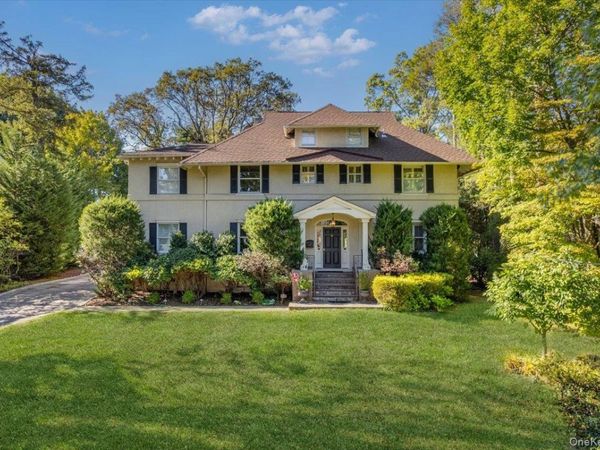 31 Howell Avenue, Larchmont, NY 10538