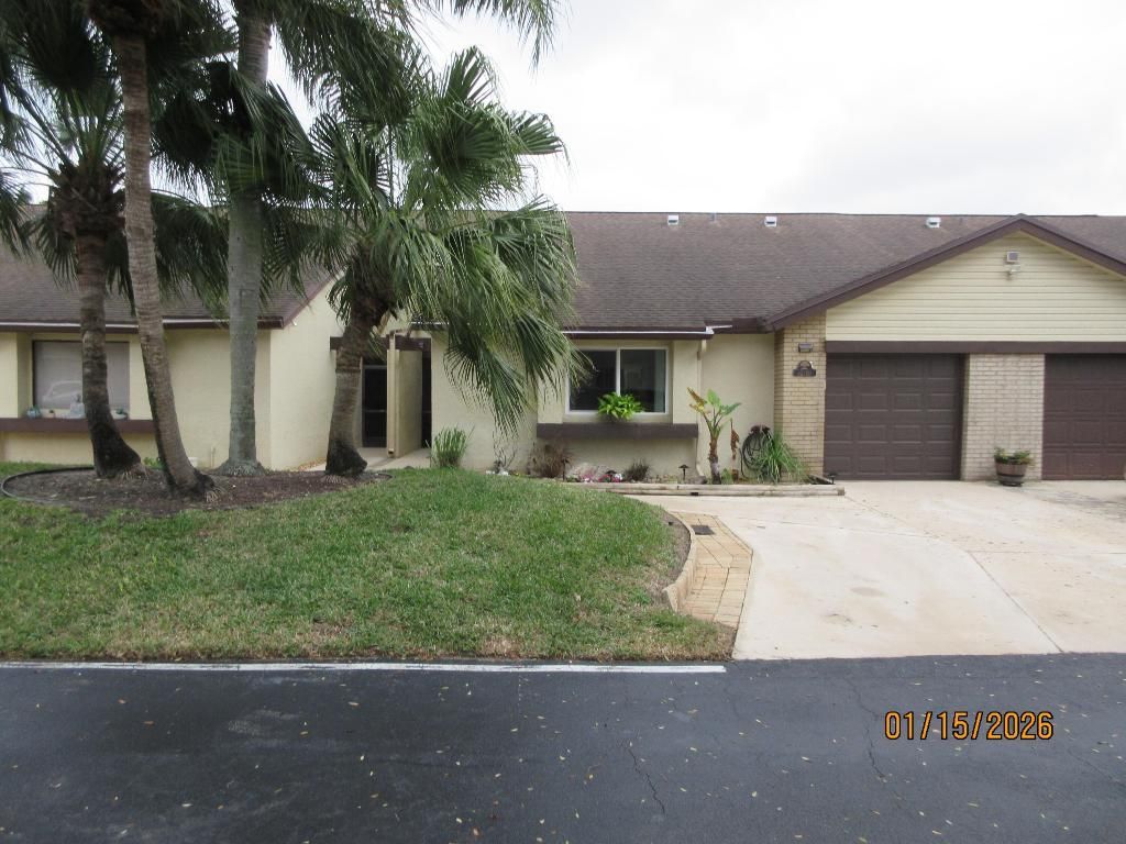 216 Meander Circle, Royal Palm Beach, FL 33411 Photo