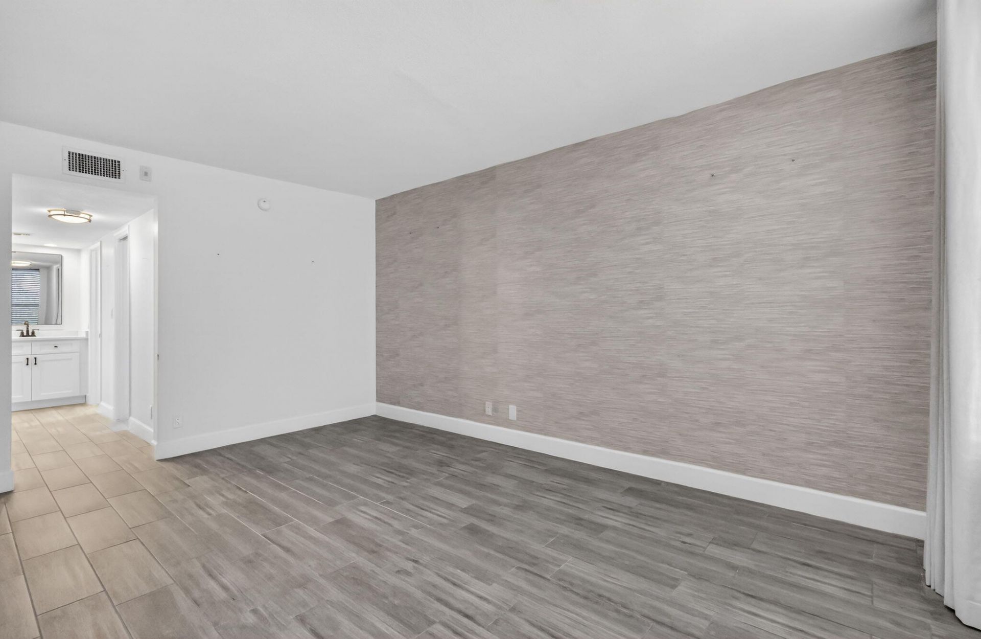 545 Oaks Lane, Unit 409, Pompano Beach, FL 33069 Photo