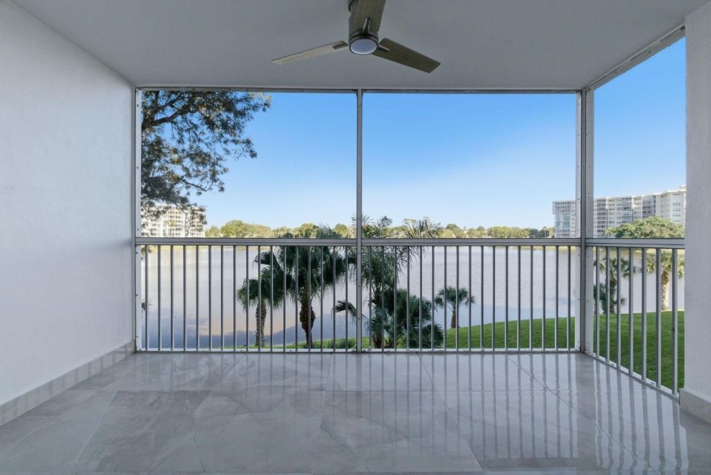 3051 N Course Drive, Unit 309, Pompano Beach, FL 33069 Photo