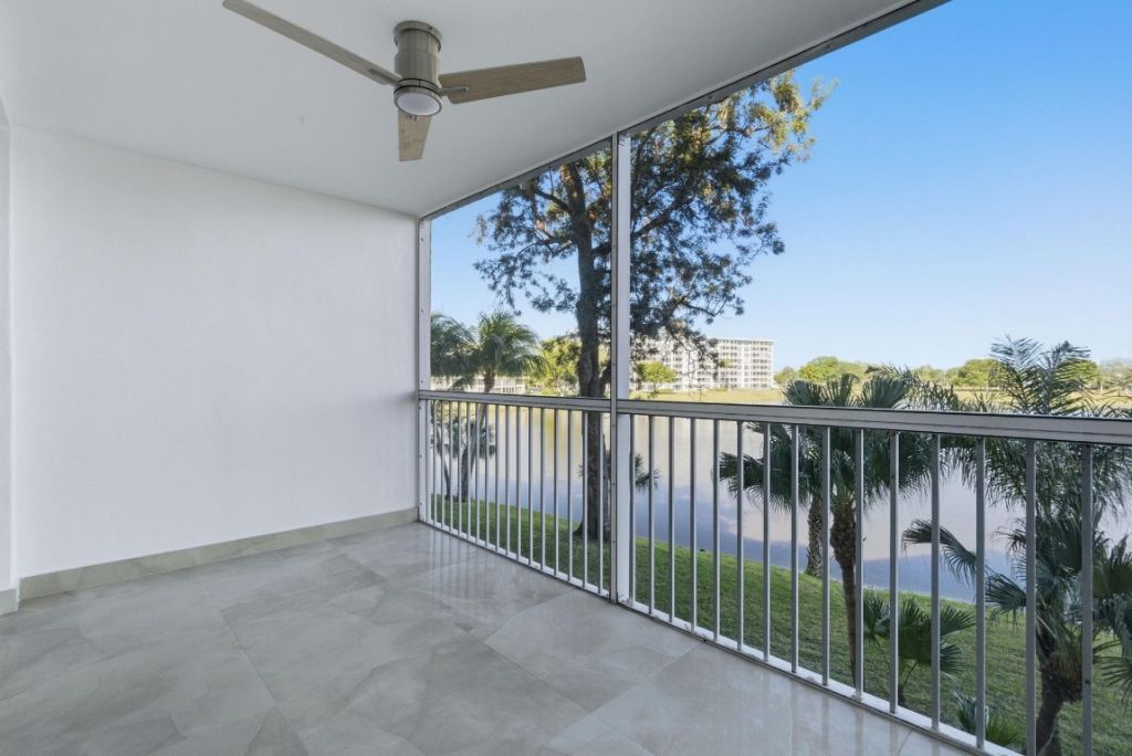 3051 N Course Drive, Unit 309, Pompano Beach, FL 33069 Photo
