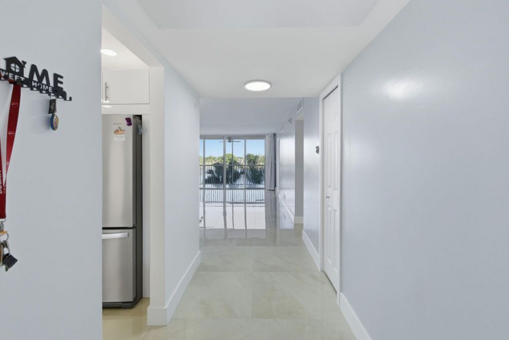 3051 N Course Drive, Unit 309, Pompano Beach, FL 33069 Photo