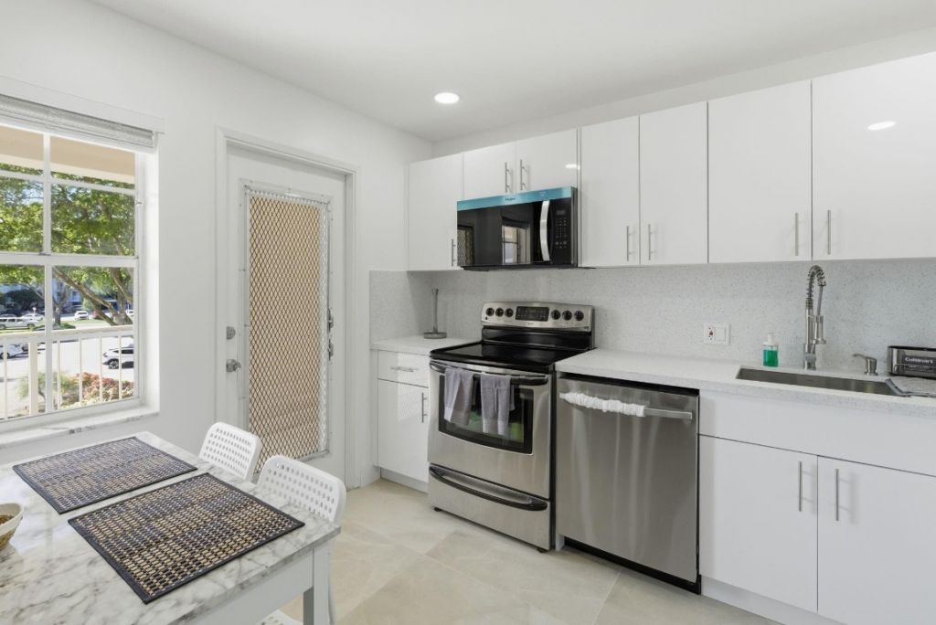 3051 N Course Drive, Unit 309, Pompano Beach, FL 33069 Photo