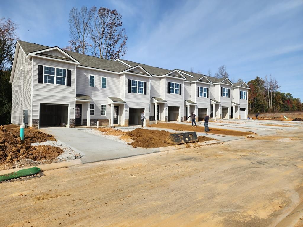 252 Dale Mires Lane, Baxter, TN 38544 Main Photo