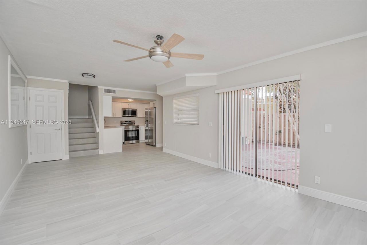 4240 Village Dr , Unit B, Delray Beach, FL 33445 Photo