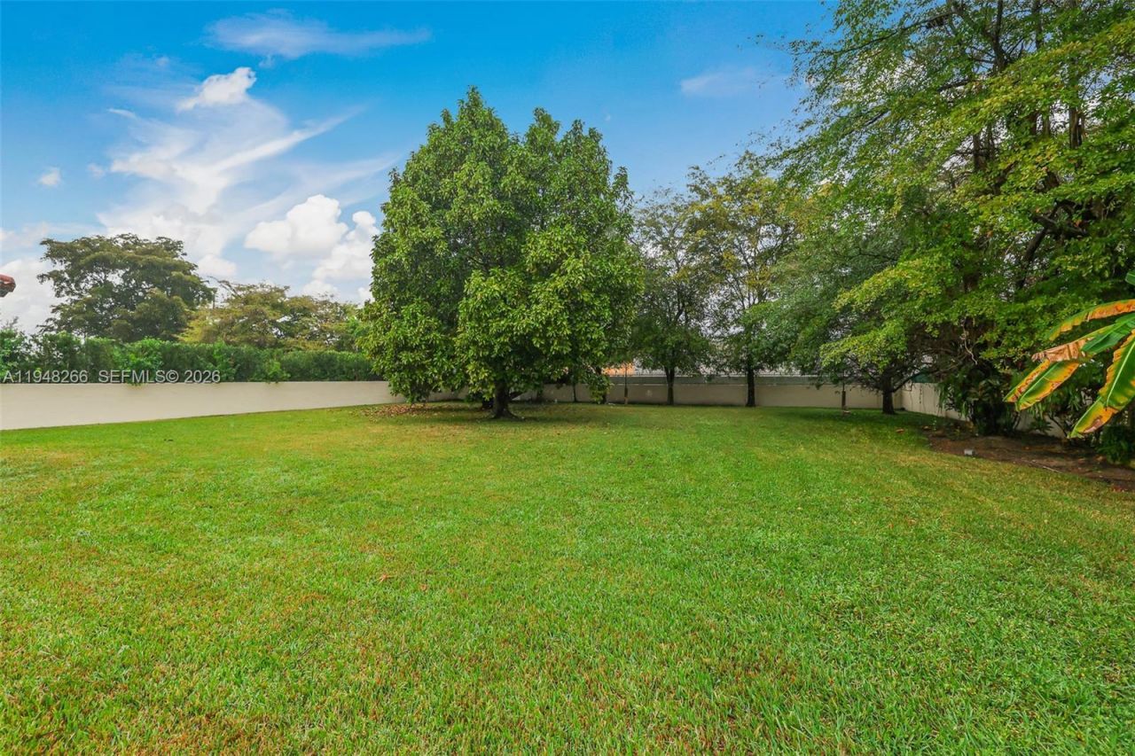 10261 SW 58th St, Miami, FL 33173 Photo