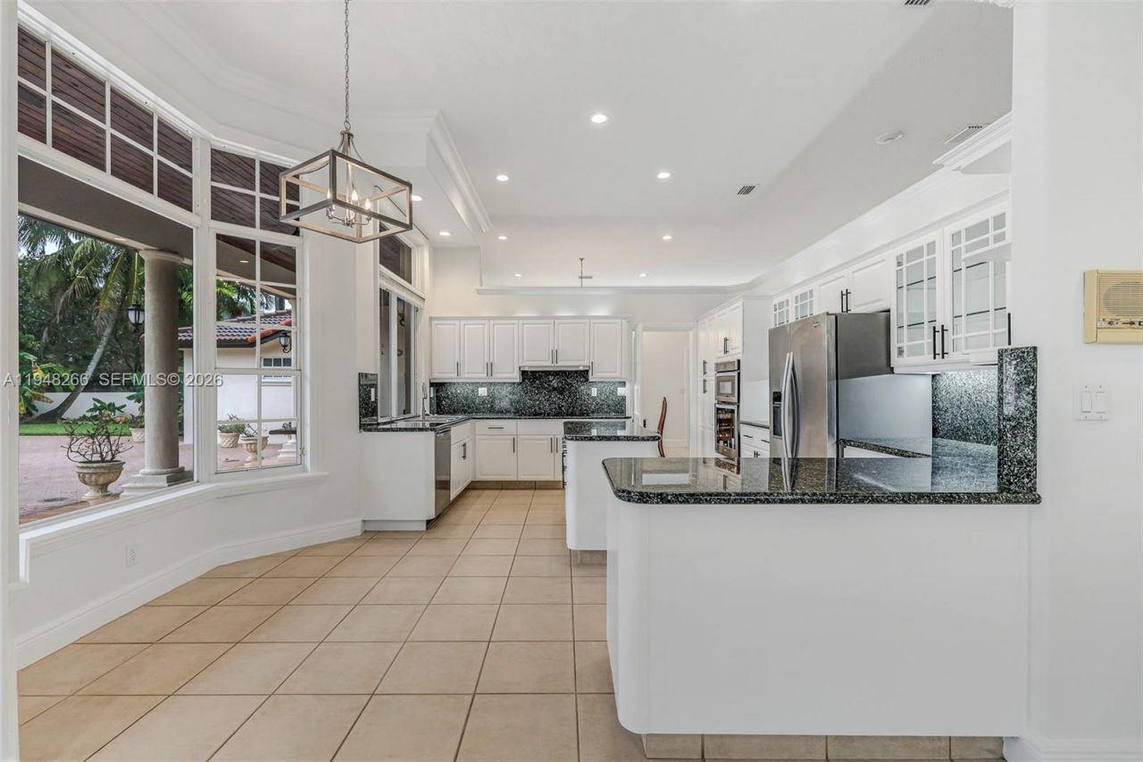 10261 SW 58th St, Miami, FL 33173 Photo