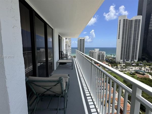 210 174th St, Unit 1909, Sunny Isles Beach, FL 33160