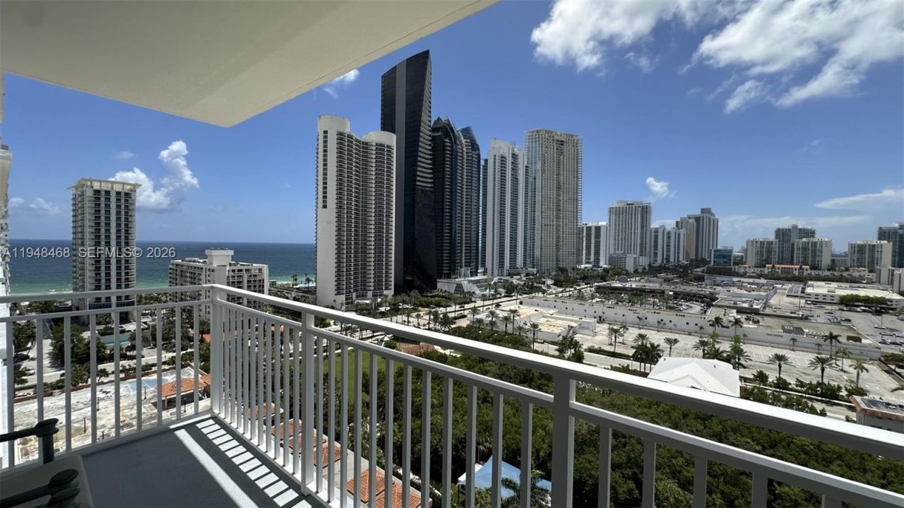 210 174th St, Unit 1909, Sunny Isles Beach, FL 33160 Photo