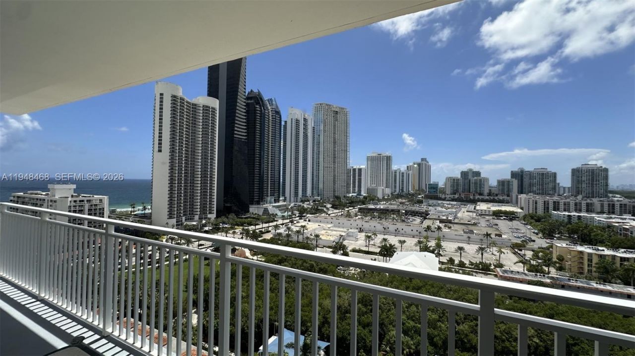 210 174th St, Unit 1909, Sunny Isles Beach, FL 33160 Photo