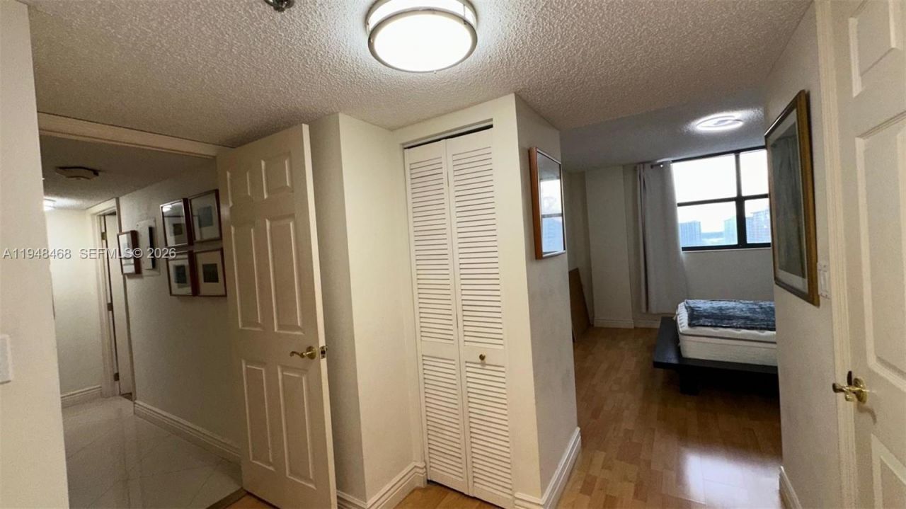 210 174th St, Unit 1909, Sunny Isles Beach, FL 33160 Photo