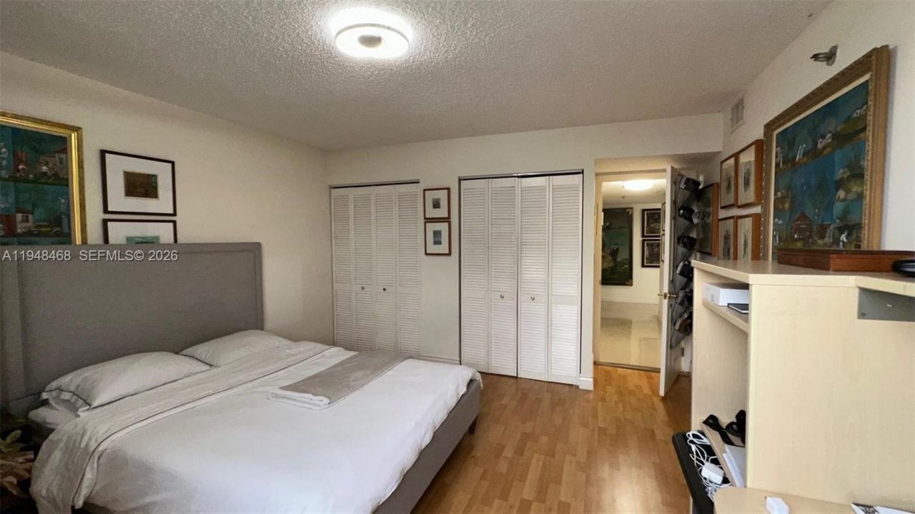 210 174th St, Unit 1909, Sunny Isles Beach, FL 33160 Photo