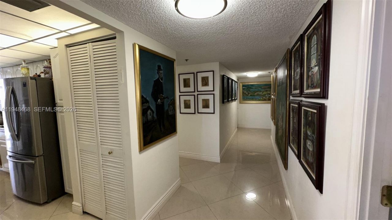 210 174th St, Unit 1909, Sunny Isles Beach, FL 33160 Photo