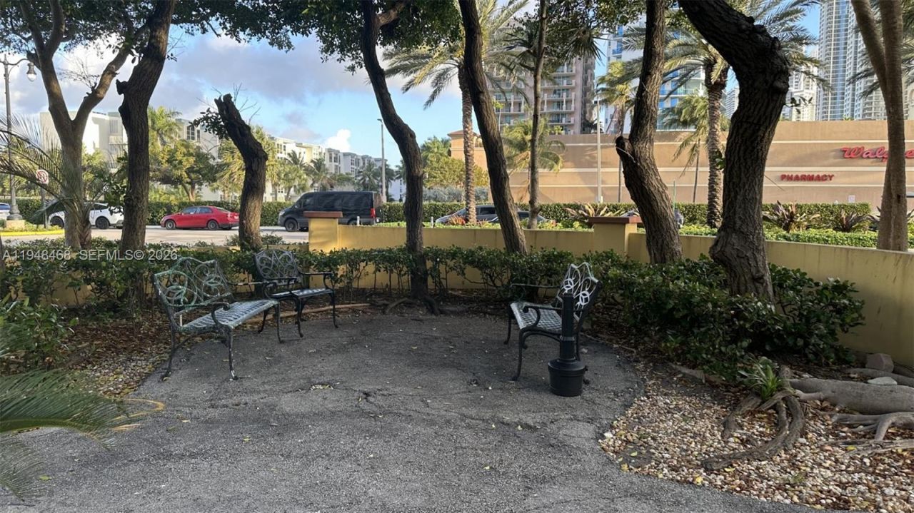 210 174th St, Unit 1909, Sunny Isles Beach, FL 33160 Photo