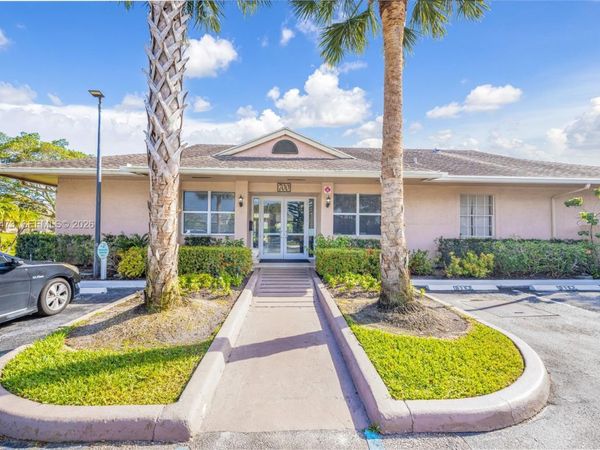 680 Cypress Club Way, Unit I10, Deerfield Beach, FL 33064