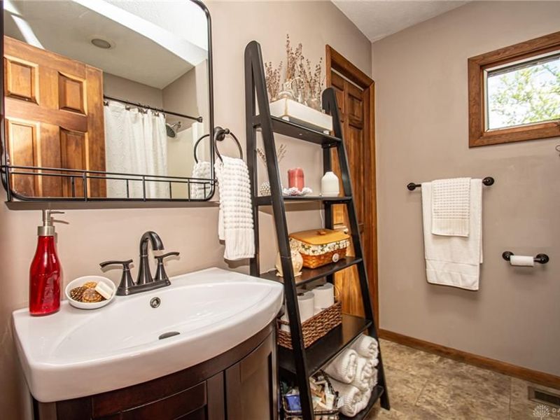 751 Lakengren Drive, Eaton, OH 45320 Photo 27