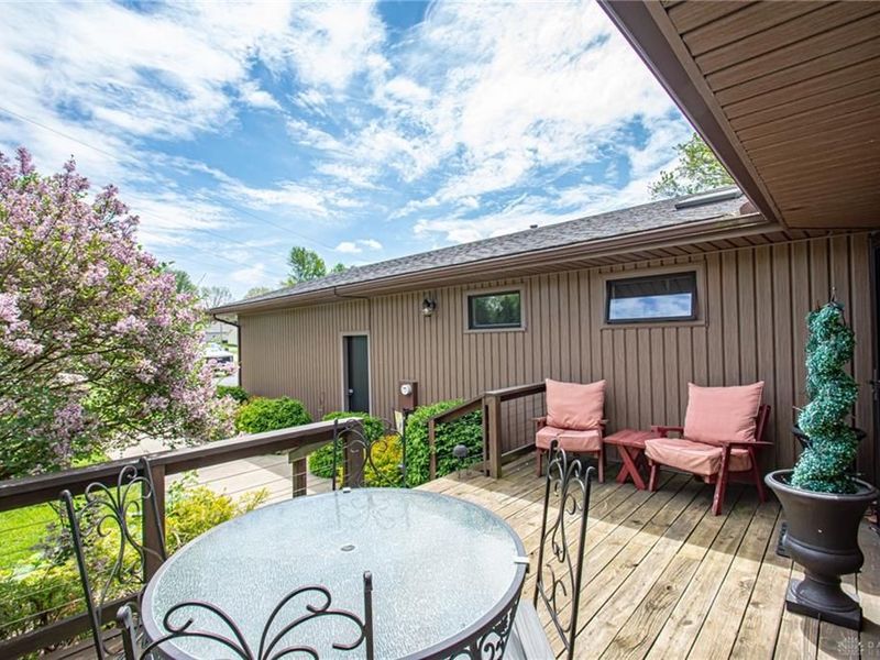 751 Lakengren Drive, Eaton, OH 45320 Photo 5